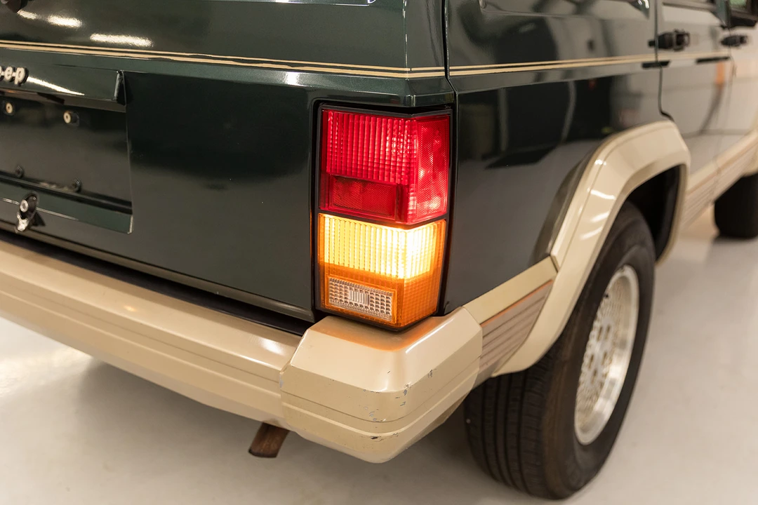 1994 Jeep XJ Cherokee - Image 29 of 31
