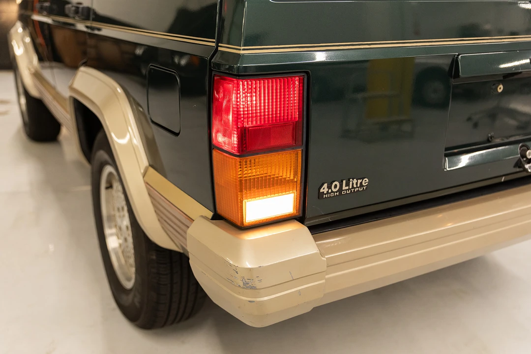 1994 Jeep XJ Cherokee - Image 26 of 31
