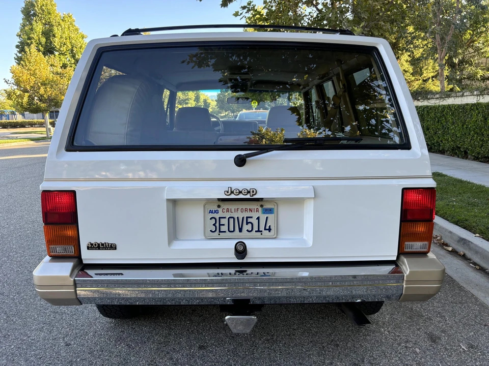 1994 Jeep XJ Cherokee - Image 8 of 31