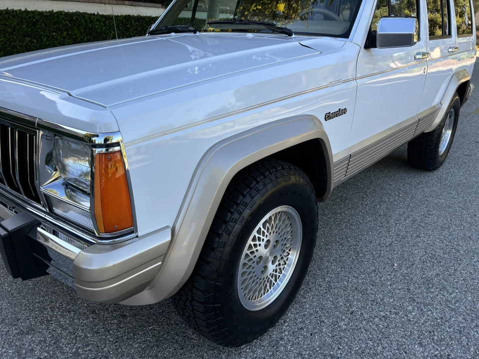1994 Jeep XJ Cherokee - Image 17 of 31