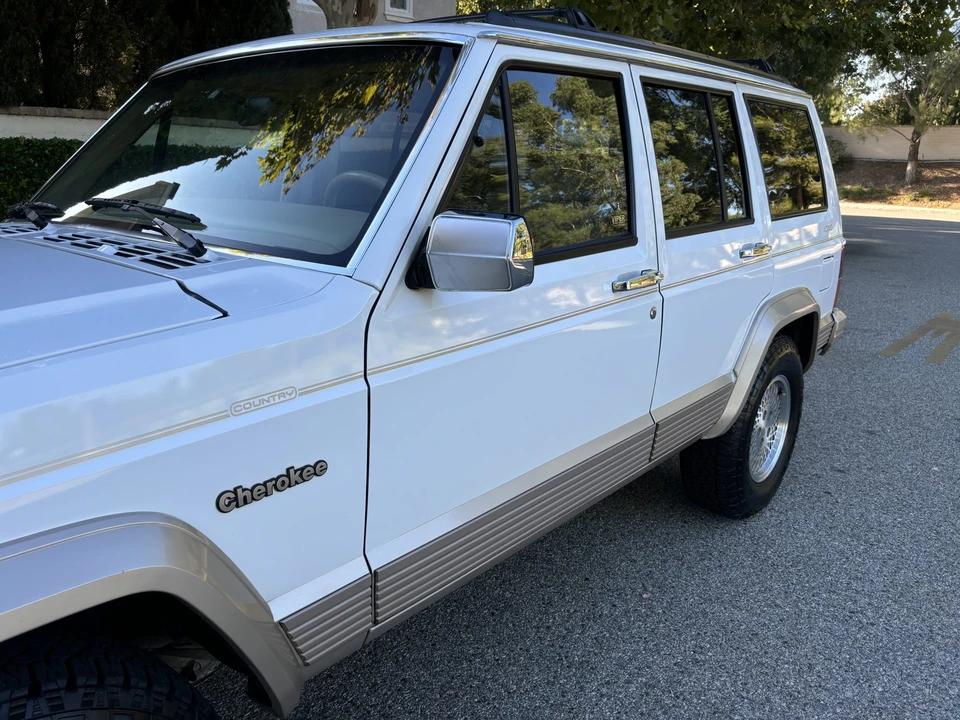 1994 Jeep XJ Cherokee - Image 18 of 31