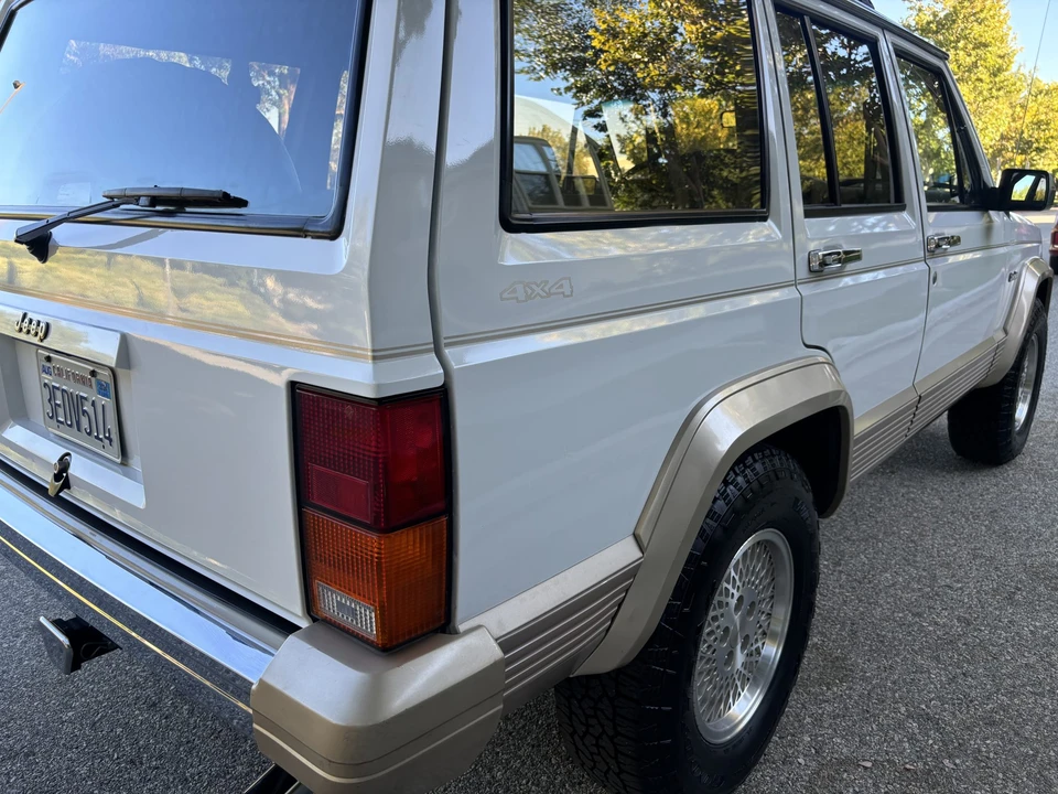 1994 Jeep XJ Cherokee - Image 30 of 31