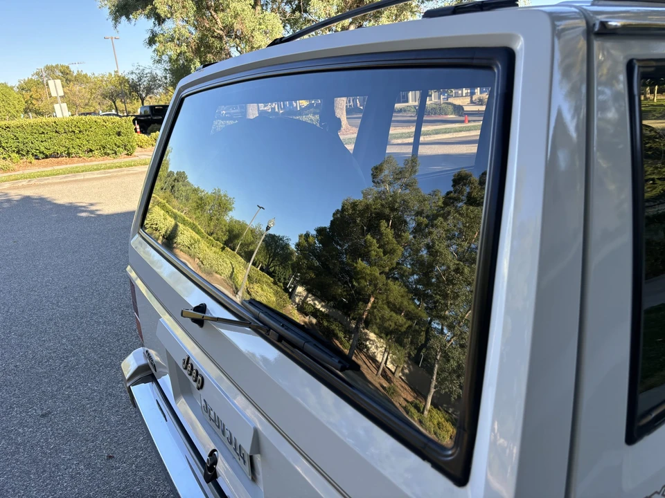 1994 Jeep XJ Cherokee - Image 28 of 31