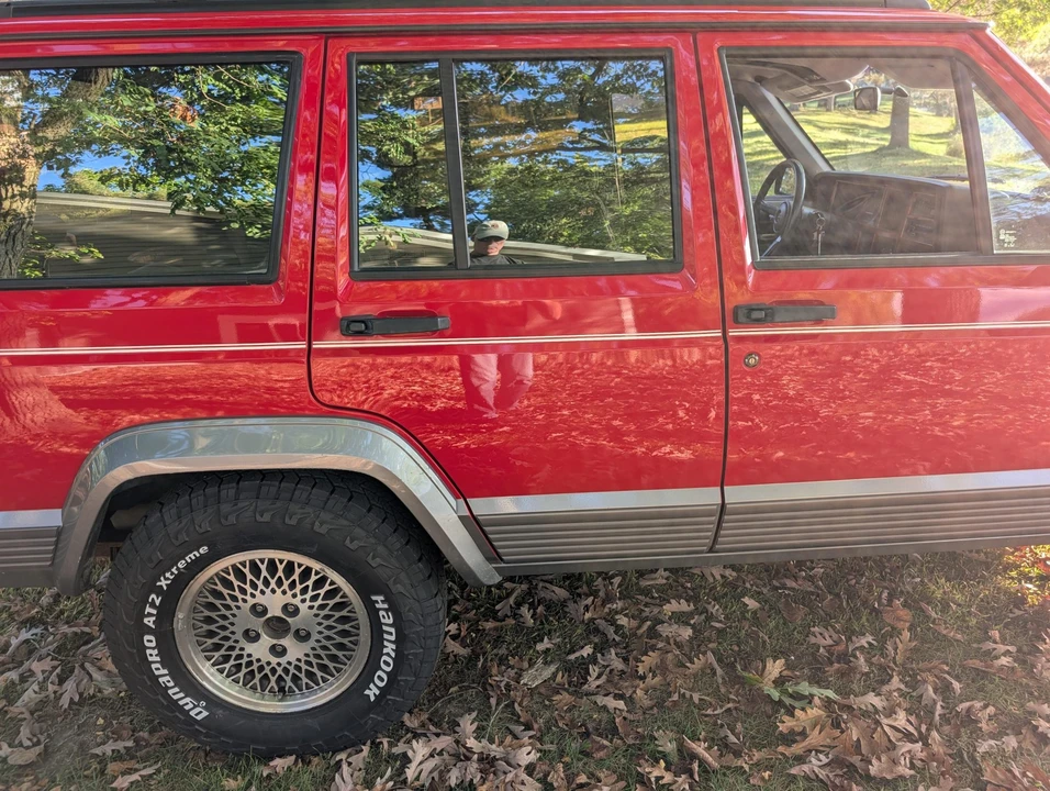 1994 Jeep XJ Cherokee - Image 28 of 31