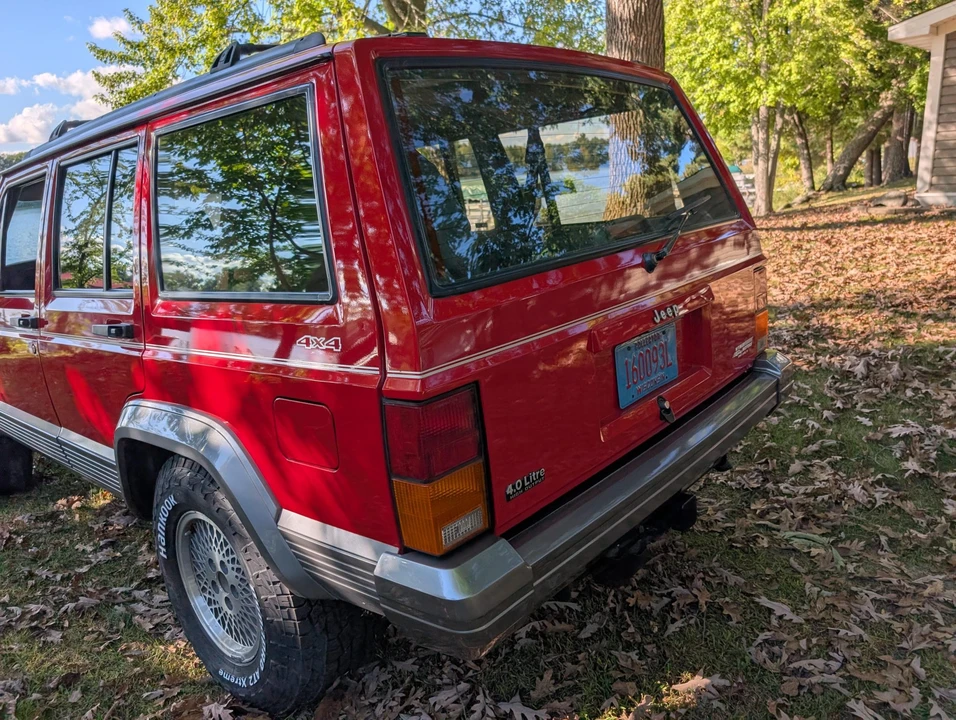 1994 Jeep XJ Cherokee - Image 24 of 31