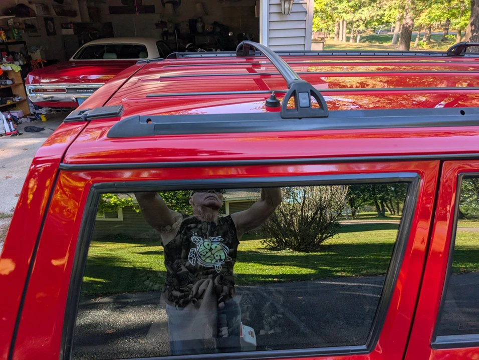 1994 Jeep XJ Cherokee - Image 26 of 31