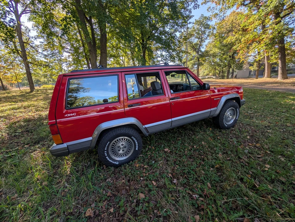 1994 Jeep XJ Cherokee - Image 11 of 31