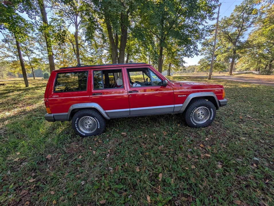1994 Jeep XJ Cherokee - Image 12 of 31