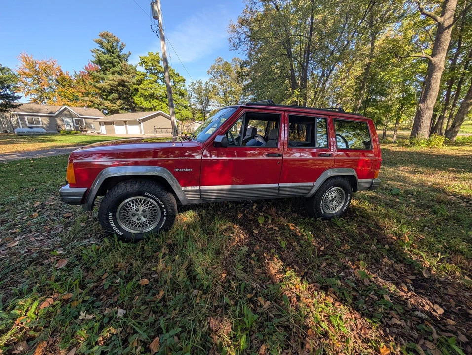 1994 Jeep XJ Cherokee - Image 3 of 31