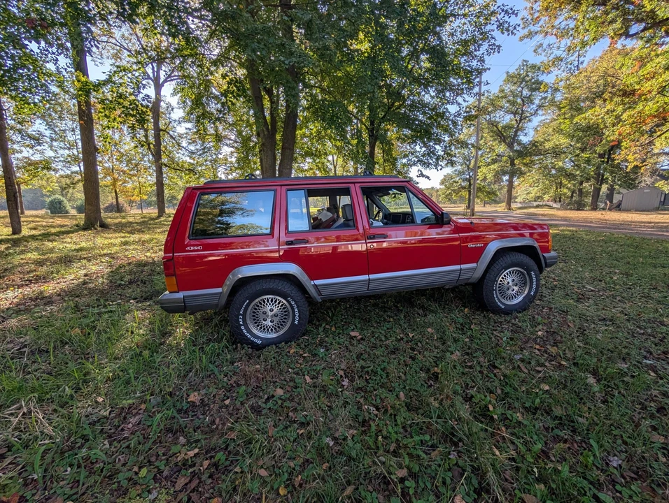 1994 Jeep XJ Cherokee - Image 10 of 31
