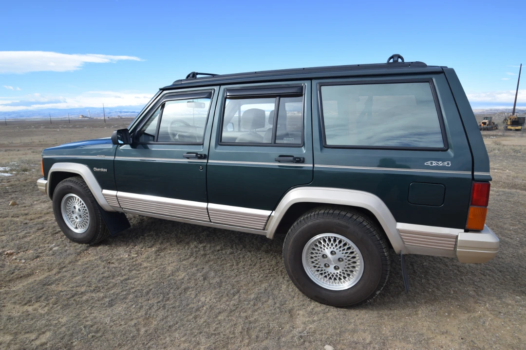 1994 Jeep XJ Cherokee - Image 16 of 31