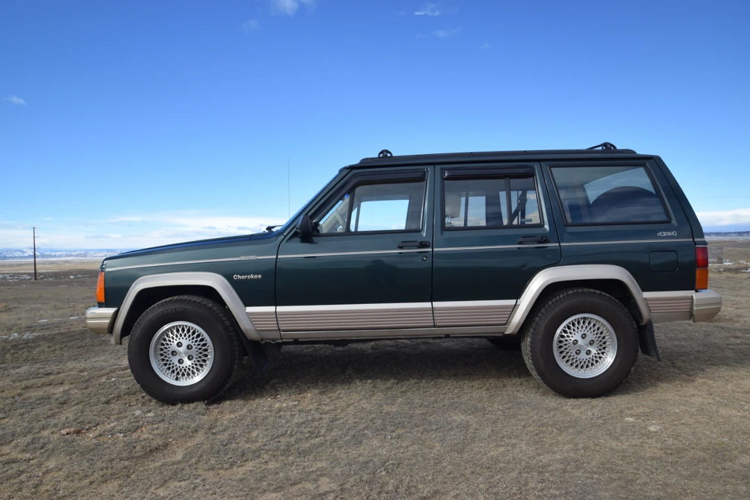 1994 Jeep XJ Cherokee - Image 12 of 31