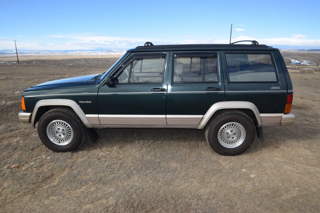 1994 Jeep XJ Cherokee - Image 14 of 31