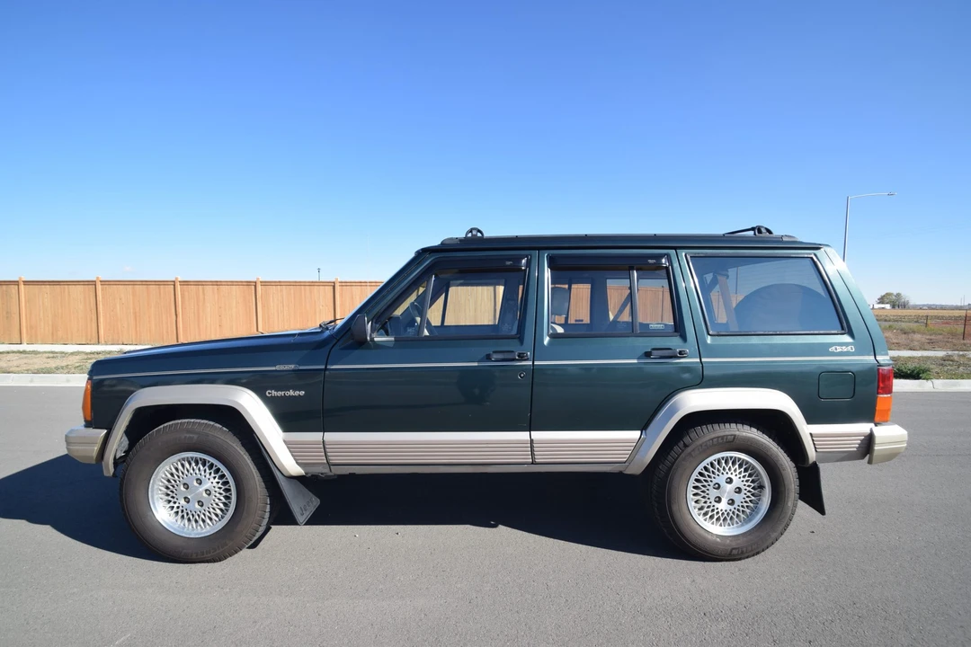 1994 Jeep XJ Cherokee - Image 7 of 31