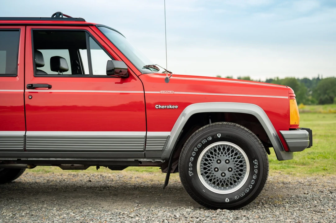 1994 Jeep XJ Cherokee - Image 19 of 31