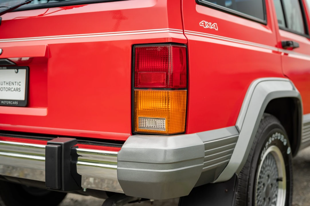 1994 Jeep XJ Cherokee - Image 23 of 31