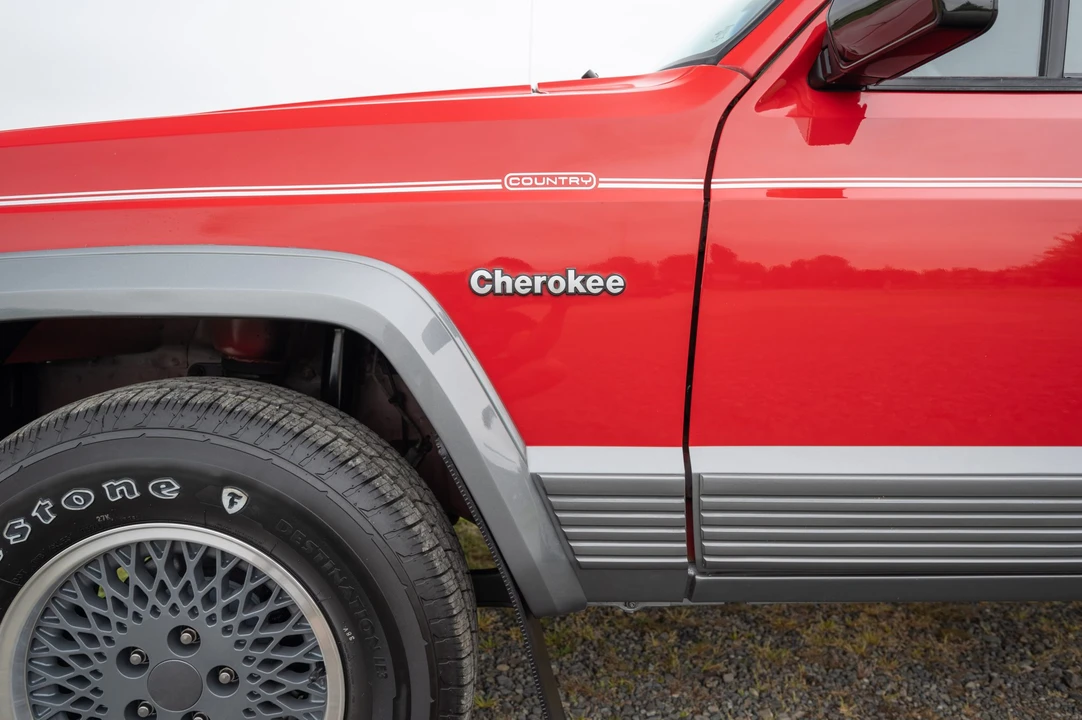 1994 Jeep XJ Cherokee - Image 30 of 31