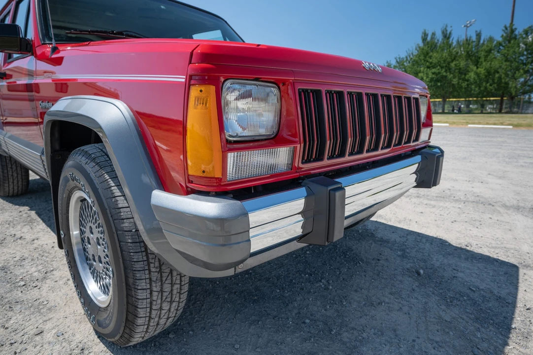 1994 Jeep XJ Cherokee - Image 16 of 31