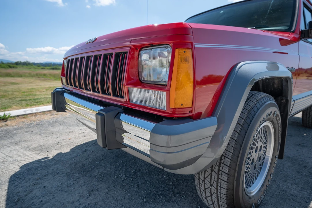 1994 Jeep XJ Cherokee - Image 15 of 31