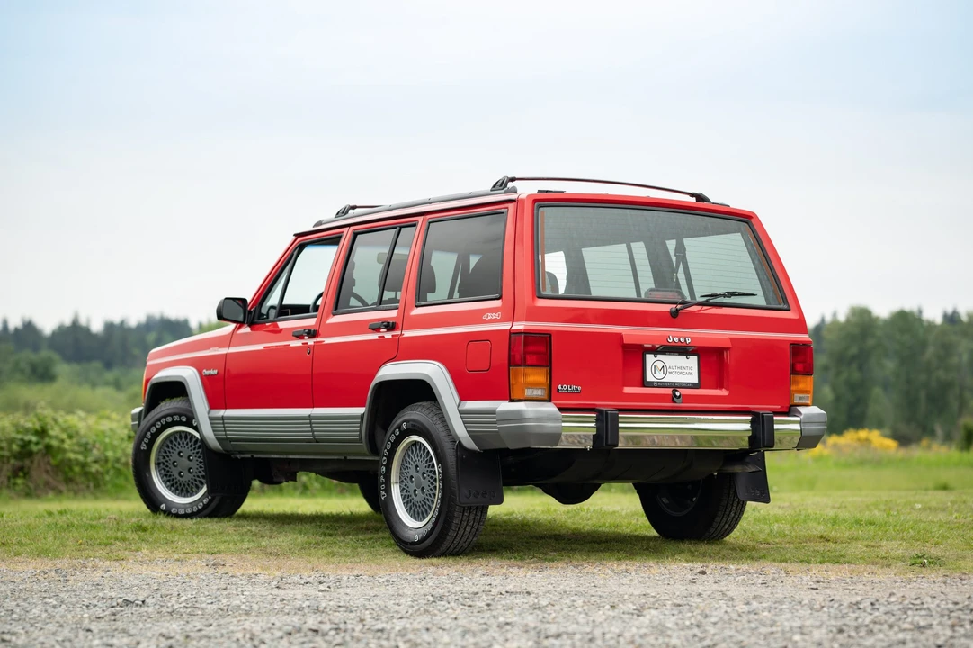 1994 Jeep XJ Cherokee - Image 8 of 31
