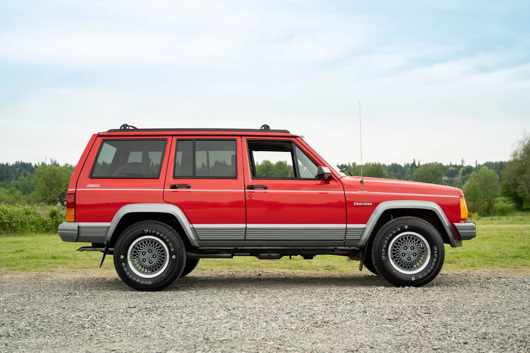 1994 Jeep XJ Cherokee - Image 5 of 31