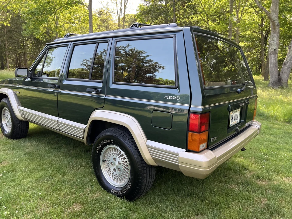 1994 Jeep XJ Cherokee - Image 9 of 31