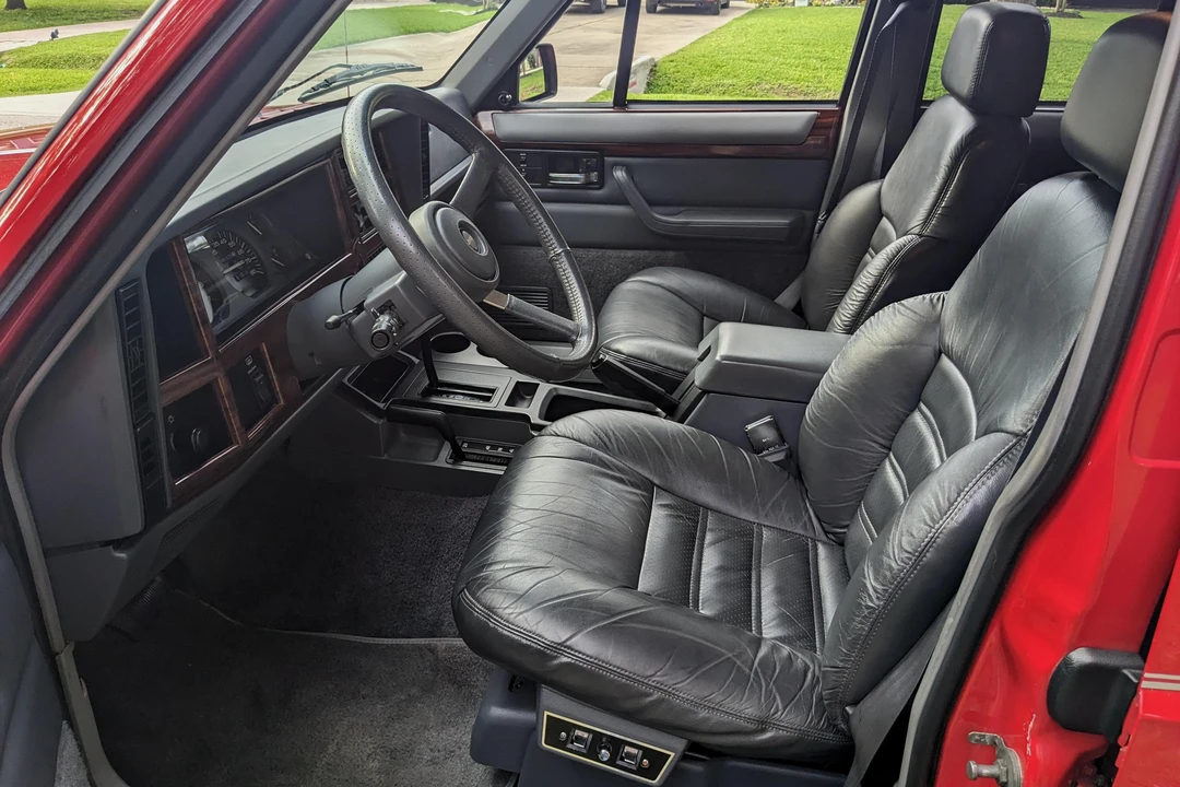 1994 Jeep XJ Cherokee - Image 30 of 31