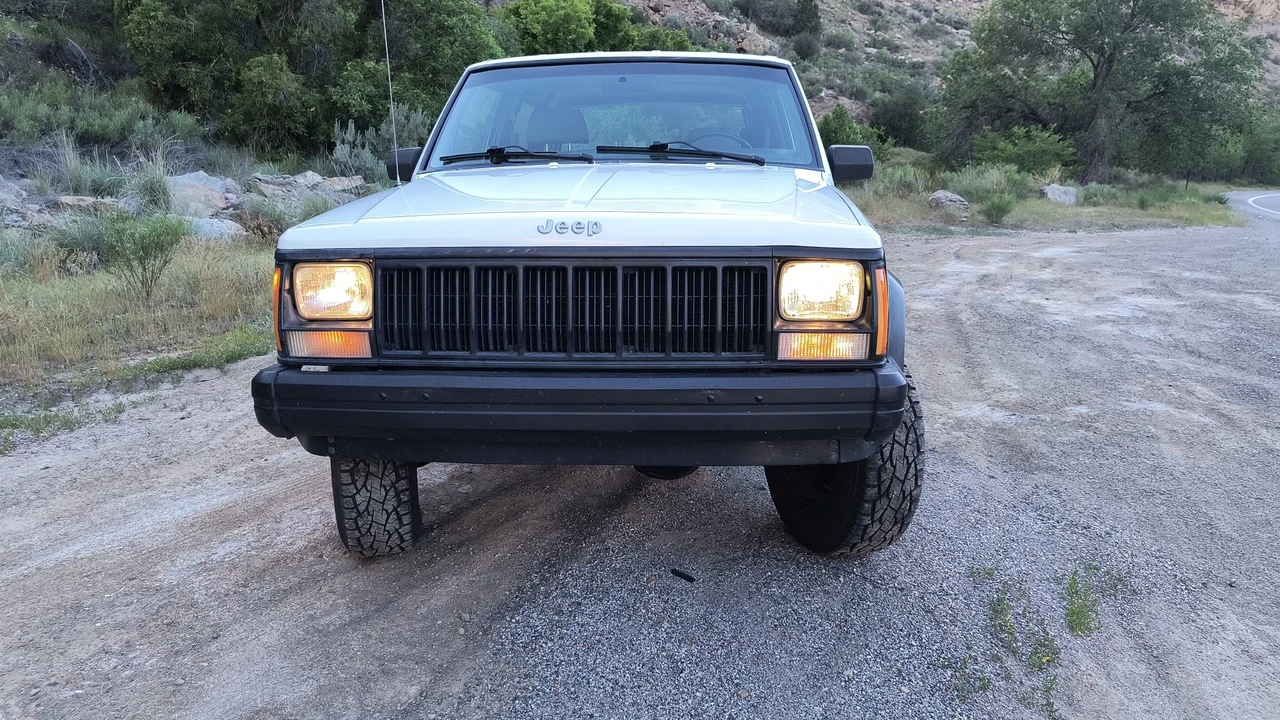 1994 Jeep XJ Cherokee - Image 15 of 31