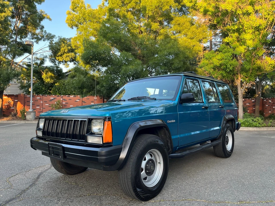 1994 Jeep XJ Cherokee - Image 6 of 31