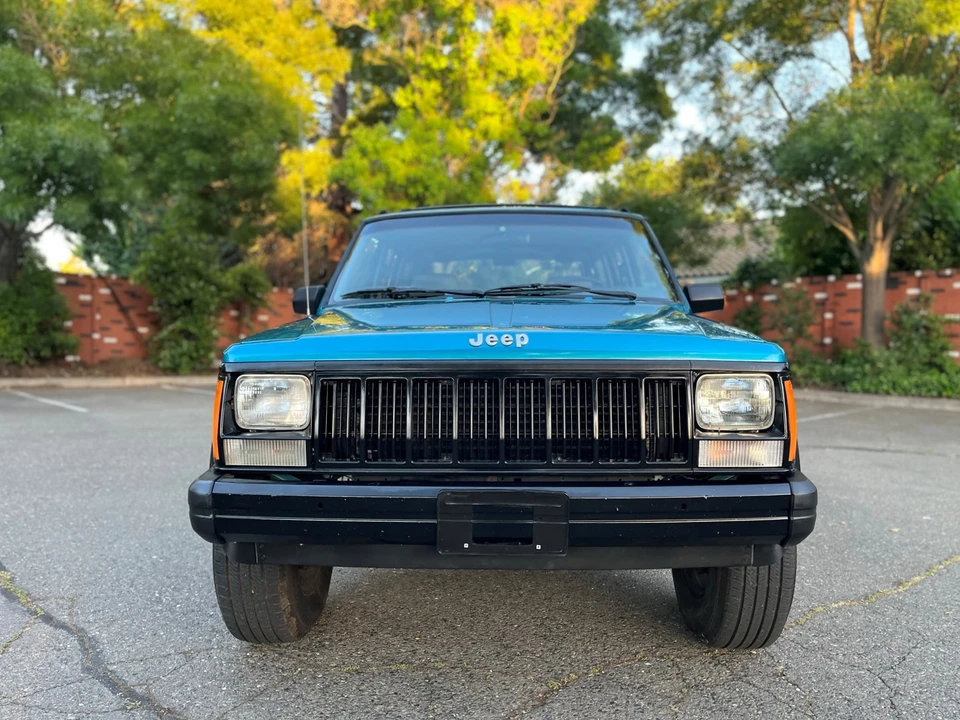 1994 Jeep XJ Cherokee - Image 8 of 31