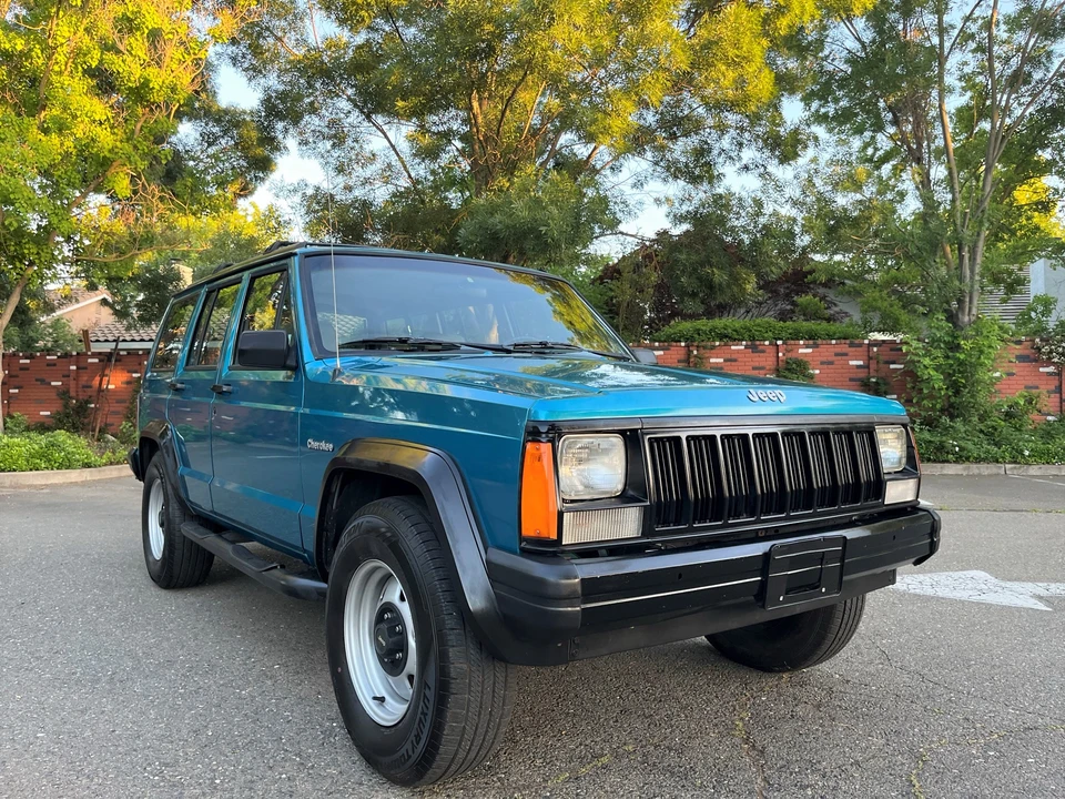 1994 Jeep XJ Cherokee - Image 16 of 31