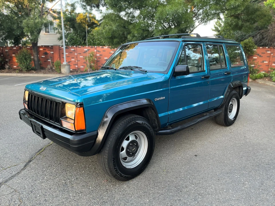 1994 Jeep XJ Cherokee - Image 2 of 31