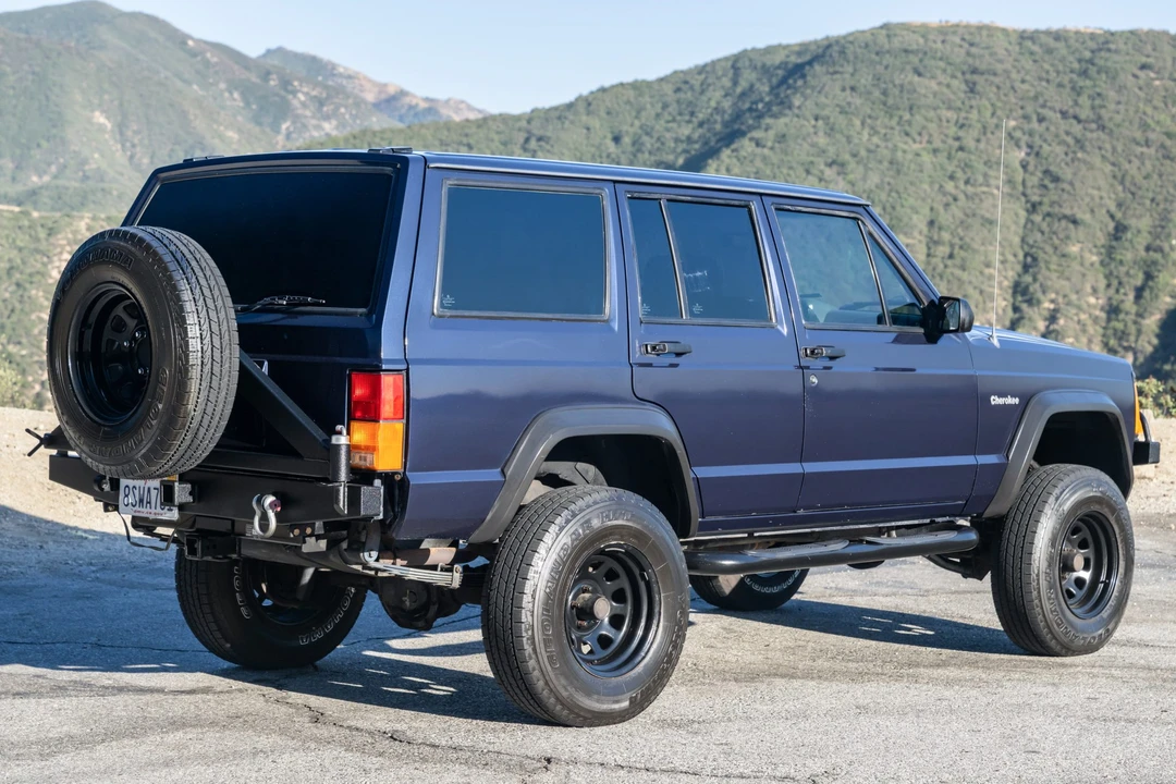 1994 Jeep XJ Cherokee - Image 9 of 31