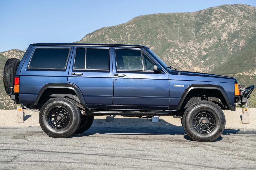 1994 Jeep XJ Cherokee - Image 10 of 31