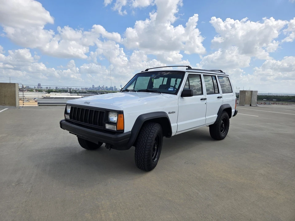 1994 Jeep XJ Cherokee - Image 9 of 31