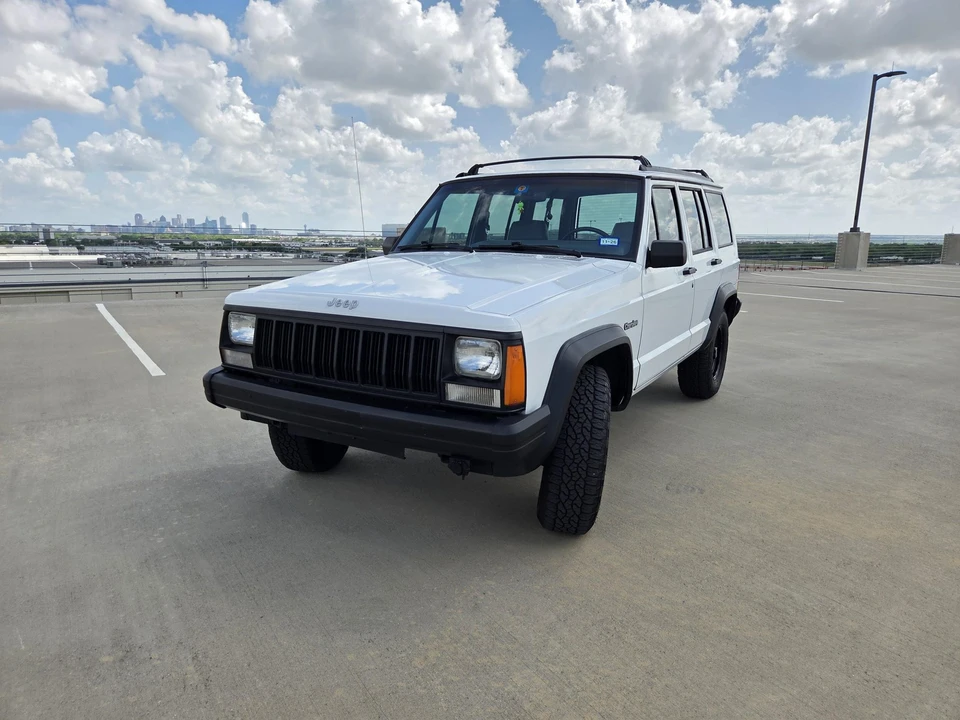 1994 Jeep XJ Cherokee - Image 8 of 31