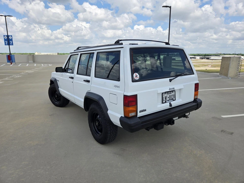 1994 Jeep XJ Cherokee - Image 14 of 31