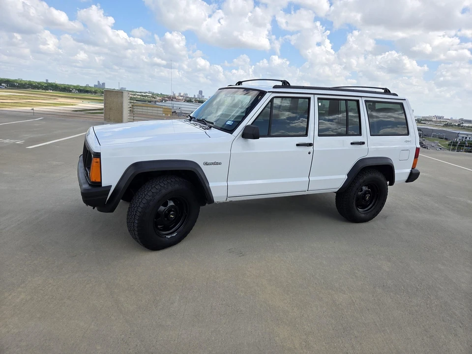 1994 Jeep XJ Cherokee - Image 11 of 31