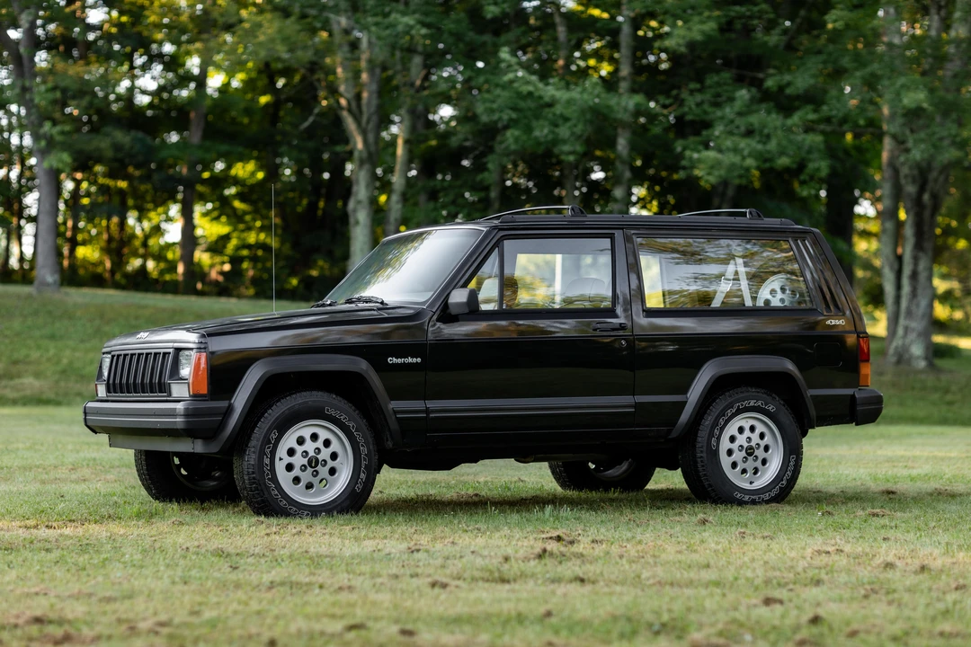 1994 Jeep XJ Cherokee - Image 7 of 31