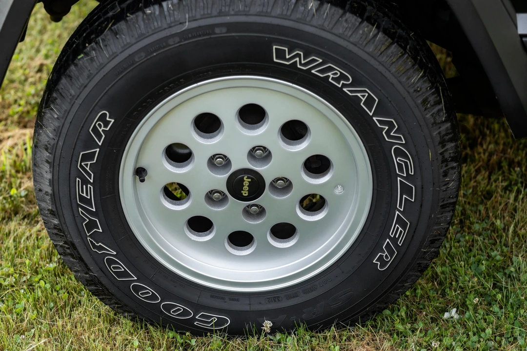 1994 Jeep XJ Cherokee - Image 22 of 31