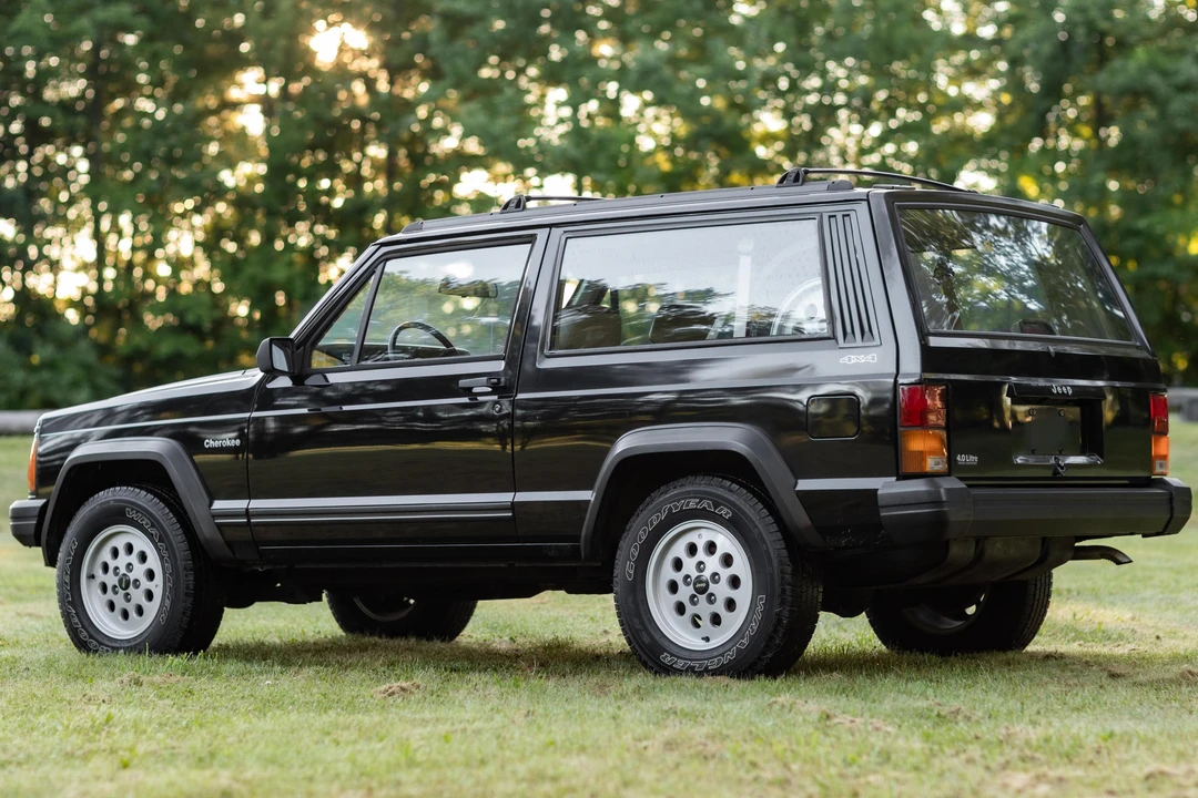 1994 Jeep XJ Cherokee - Image 4 of 31