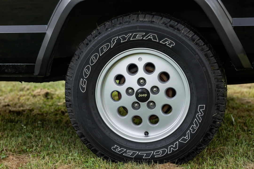 1994 Jeep XJ Cherokee - Image 23 of 31