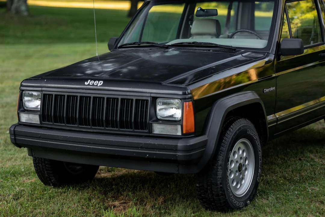 1994 Jeep XJ Cherokee - Image 13 of 31