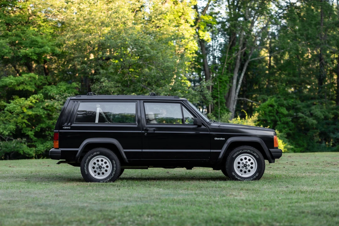 1994 Jeep XJ Cherokee - Image 11 of 31