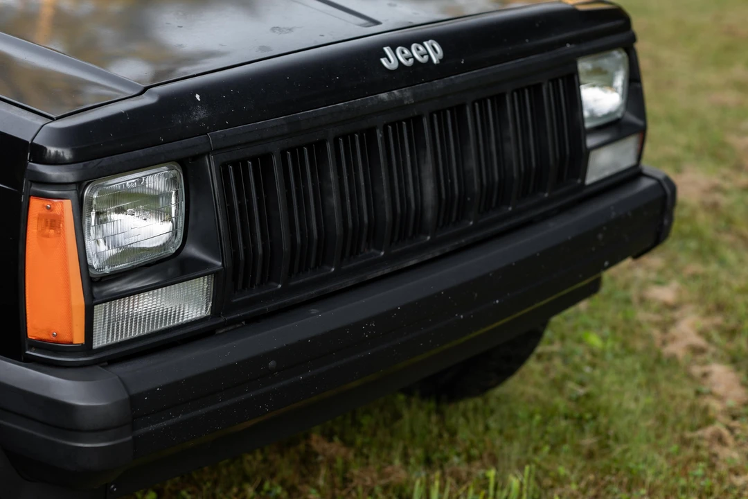 1994 Jeep XJ Cherokee - Image 12 of 31
