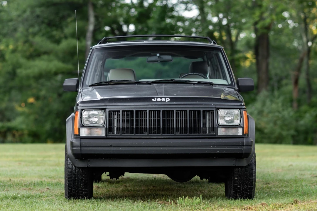 1994 Jeep XJ Cherokee - Image 2 of 31