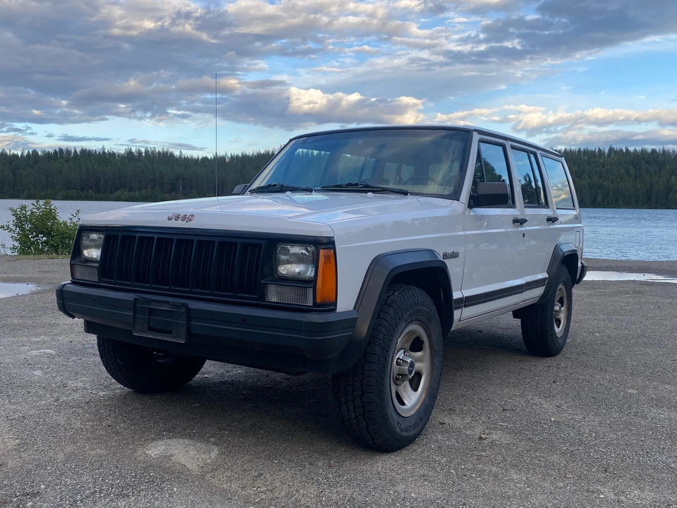 1994 Jeep XJ Cherokee - Image 6 of 31