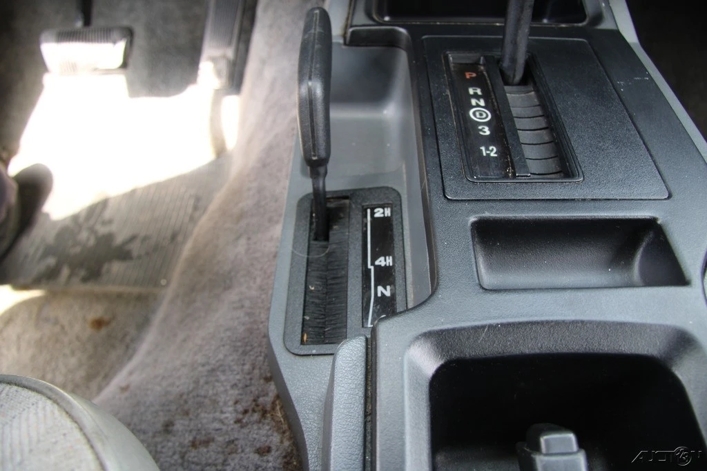 1994 Jeep XJ Cherokee - Image 20 of 21