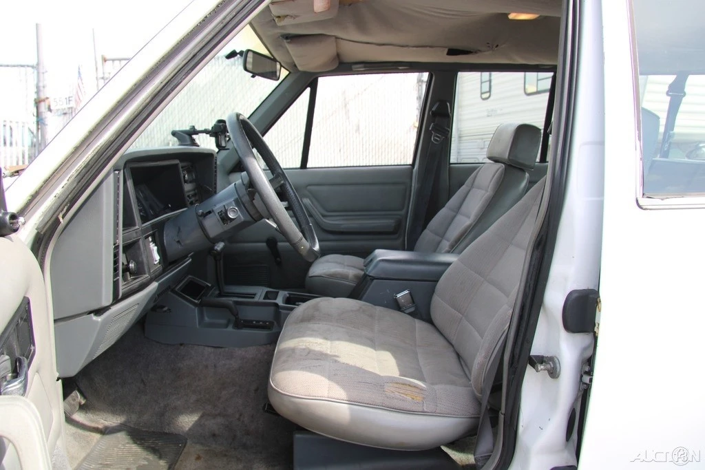 1994 Jeep XJ Cherokee - Image 14 of 21