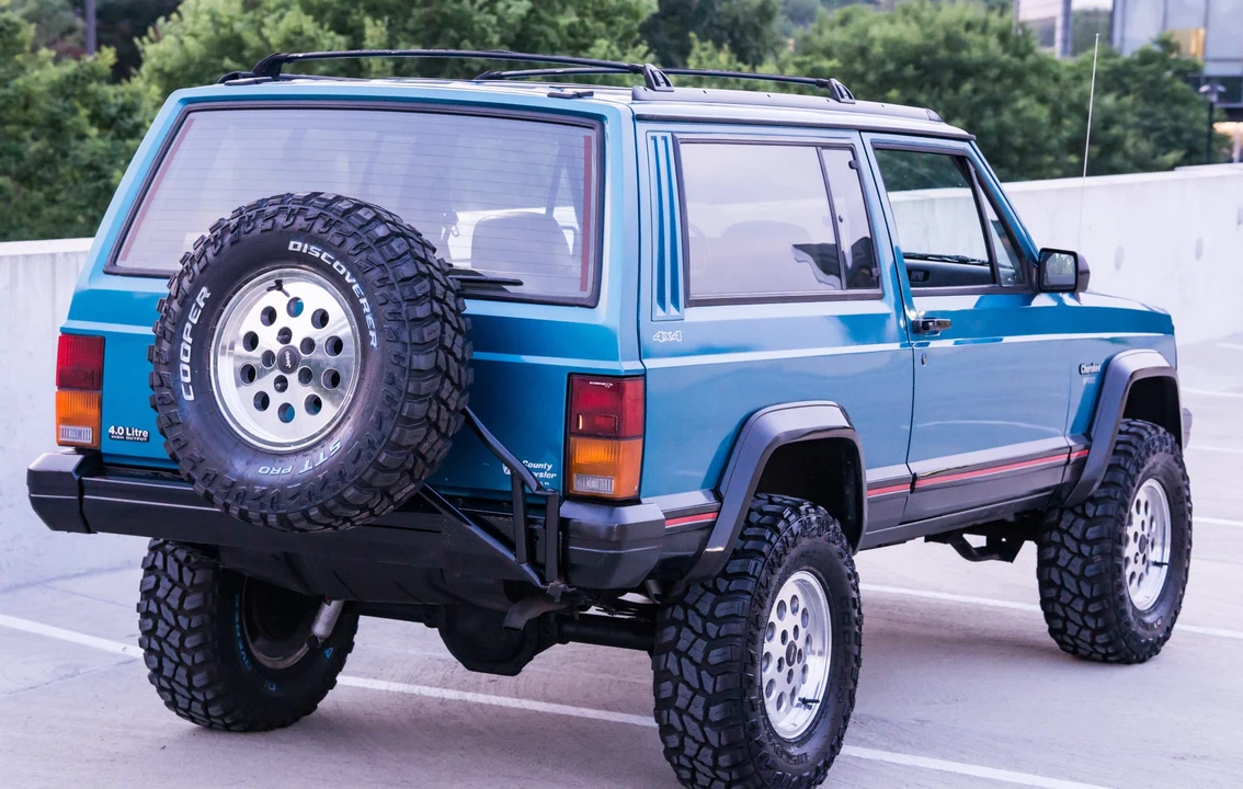 1994 Jeep XJ Cherokee - Image 18 of 31